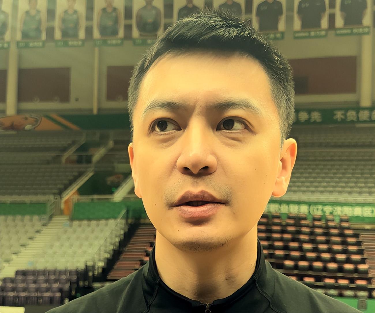 半岛体育官网-杨鸣深夜发声！球迷浮想联翩，若真和张庆鹏互换，关注度绝对拉满